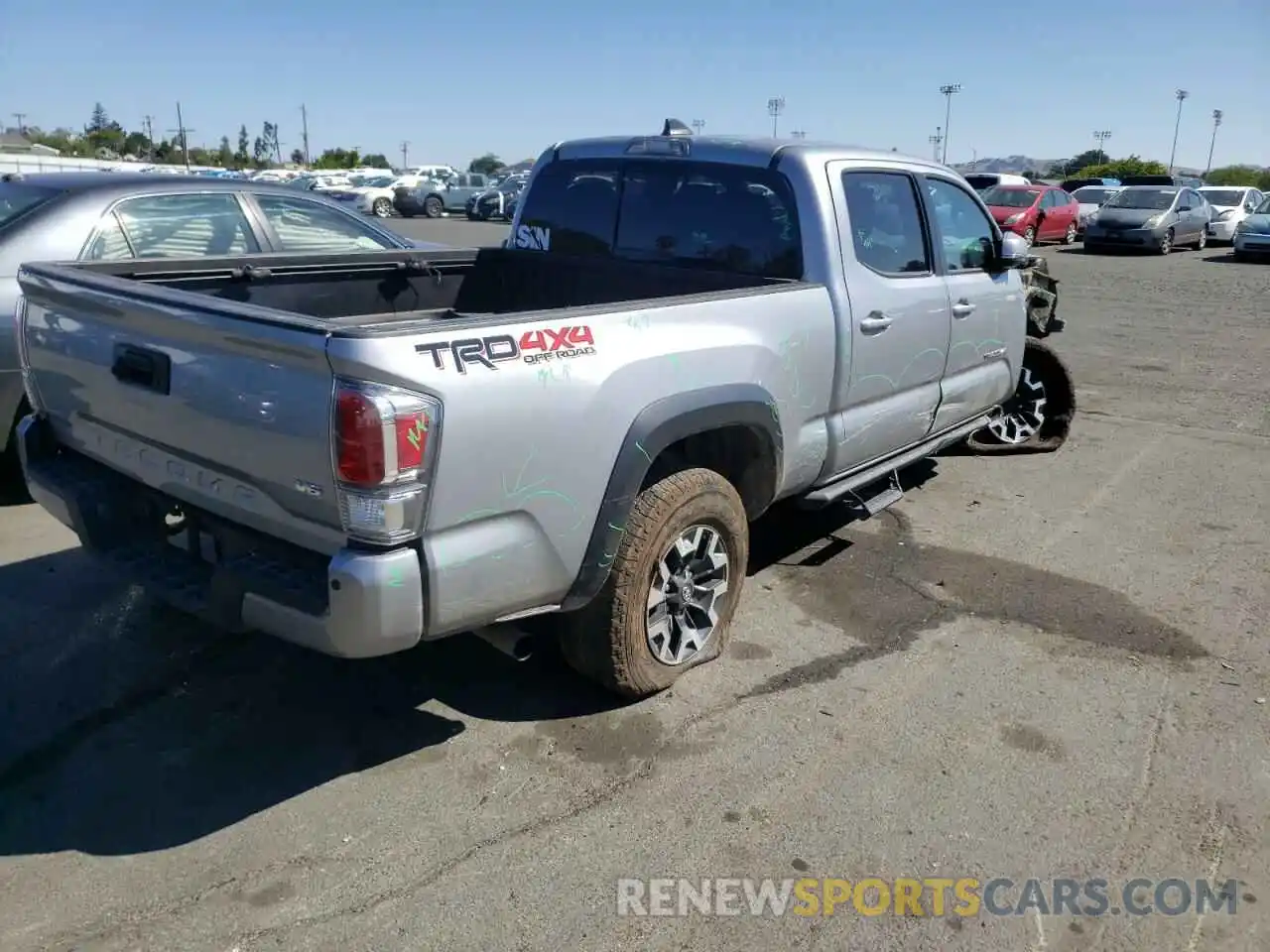 4 Photograph of a damaged car 3TMDZ5BN3LM093773 TOYOTA TACOMA 2020