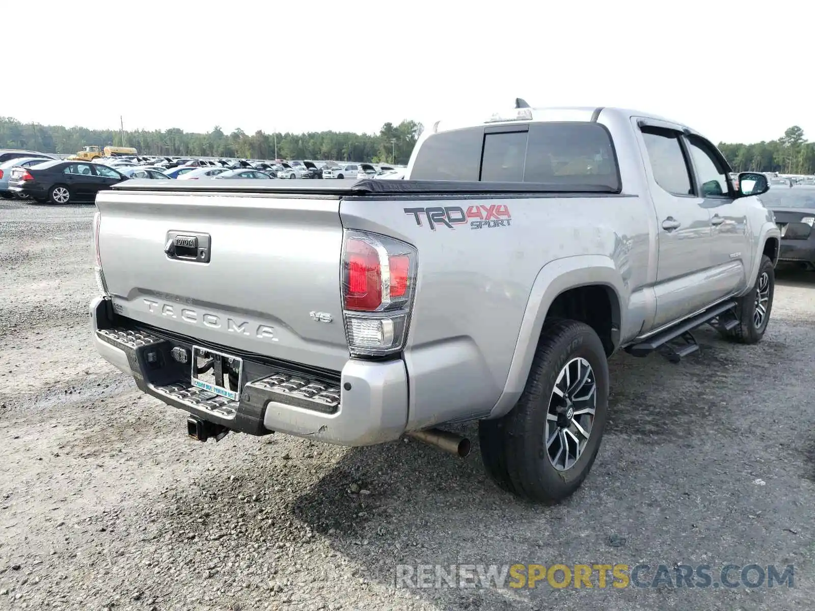 4 Photograph of a damaged car 3TMDZ5BN4LM083270 TOYOTA TACOMA 2020