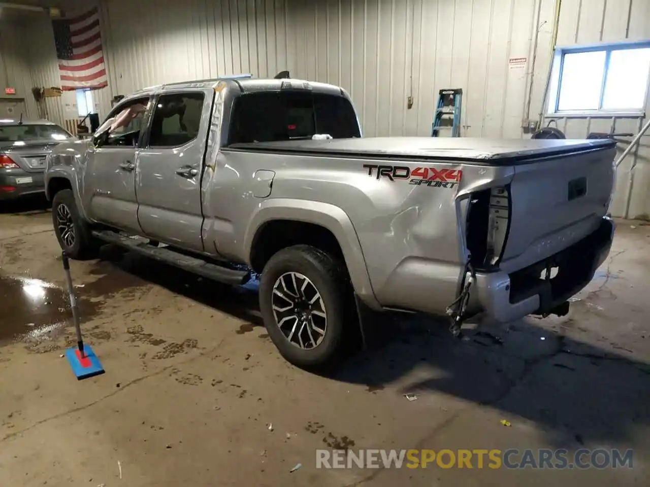 2 Photograph of a damaged car 3TMDZ5BN4LM083690 TOYOTA TACOMA 2020