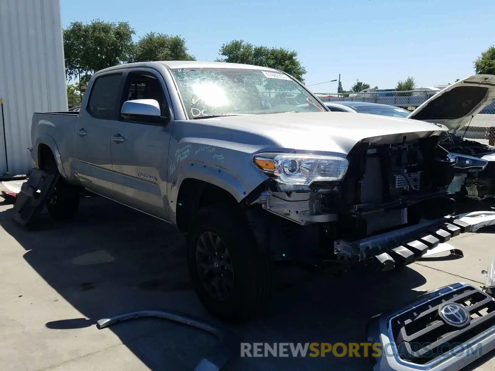 1 Photograph of a damaged car 3TMDZ5BN4LM088534 TOYOTA TACOMA 2020