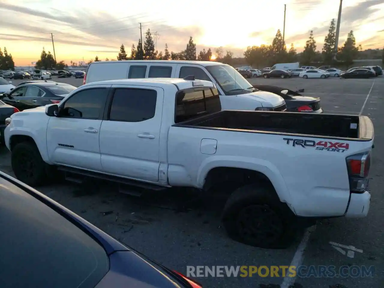 9 Photograph of a damaged car 3TMDZ5BN4LM093183 TOYOTA TACOMA 2020