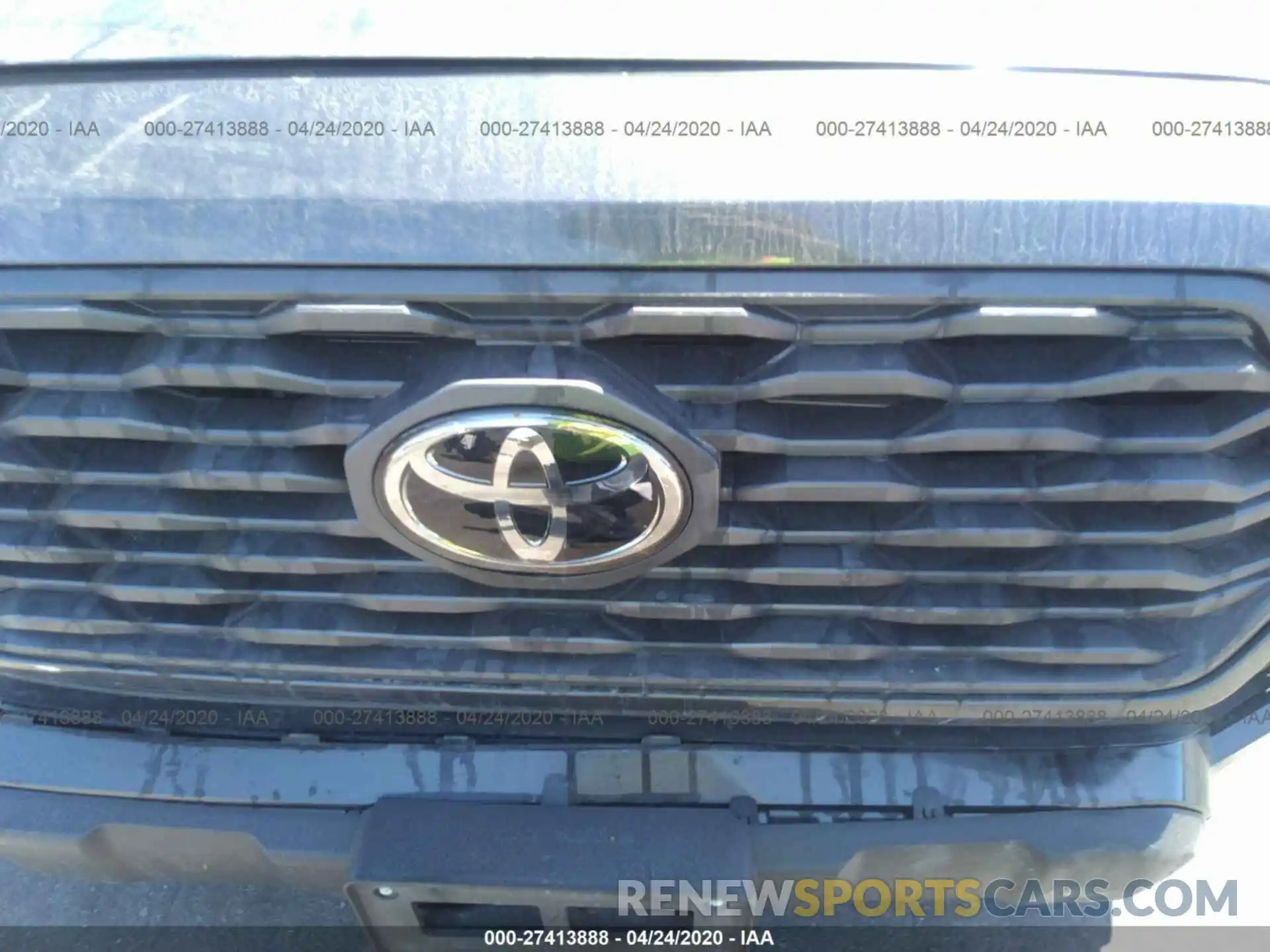 10 Photograph of a damaged car 3TMDZ5BN5LM080717 TOYOTA TACOMA 2020