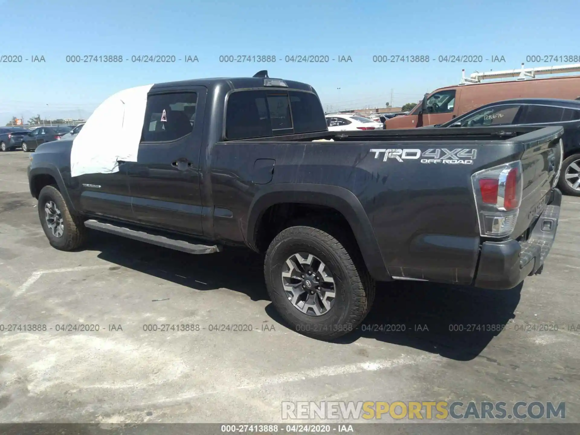 3 Photograph of a damaged car 3TMDZ5BN5LM080717 TOYOTA TACOMA 2020