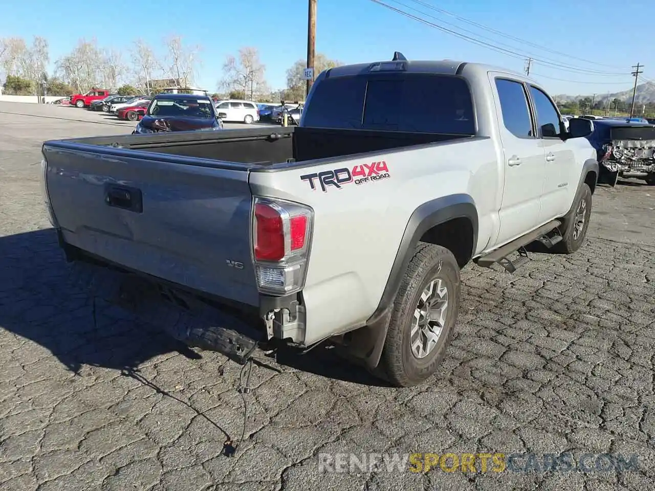 4 Photograph of a damaged car 3TMDZ5BN5LM080765 TOYOTA TACOMA 2020