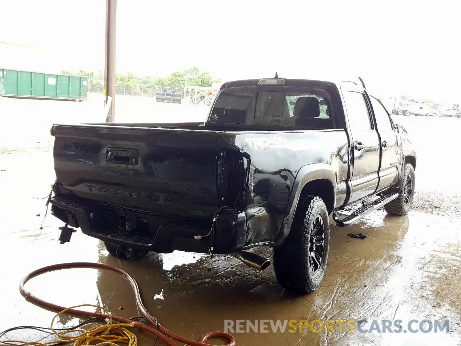 4 Photograph of a damaged car 3TMDZ5BN5LM085867 TOYOTA TACOMA 2020