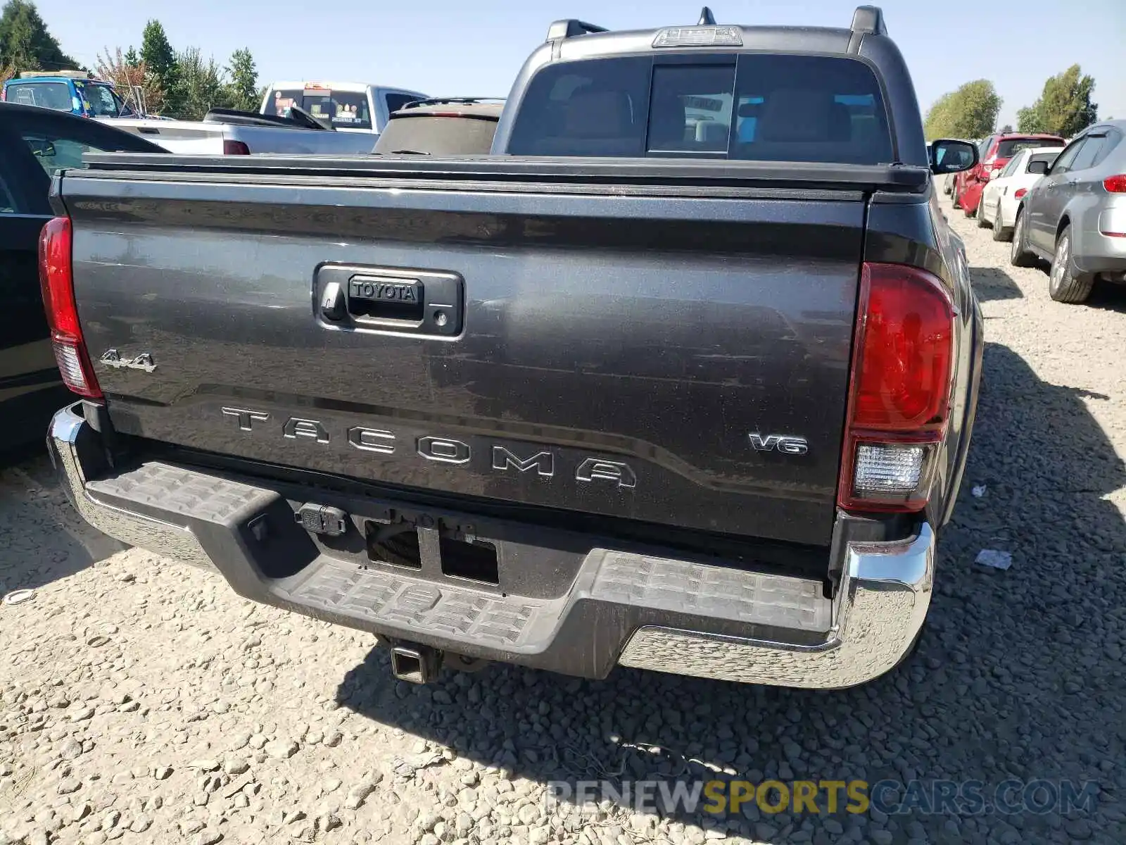 9 Photograph of a damaged car 3TMDZ5BN5LM087179 TOYOTA TACOMA 2020