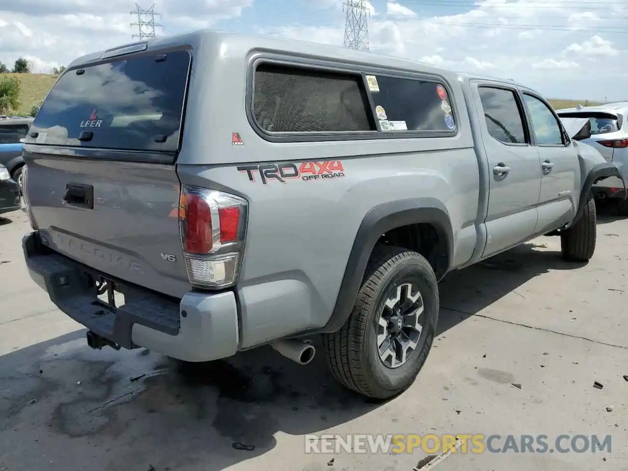 4 Photograph of a damaged car 3TMDZ5BN6LM085635 TOYOTA TACOMA 2020