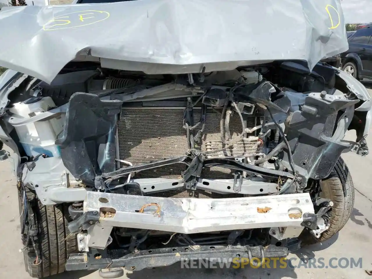 9 Photograph of a damaged car 3TMDZ5BN6LM085635 TOYOTA TACOMA 2020