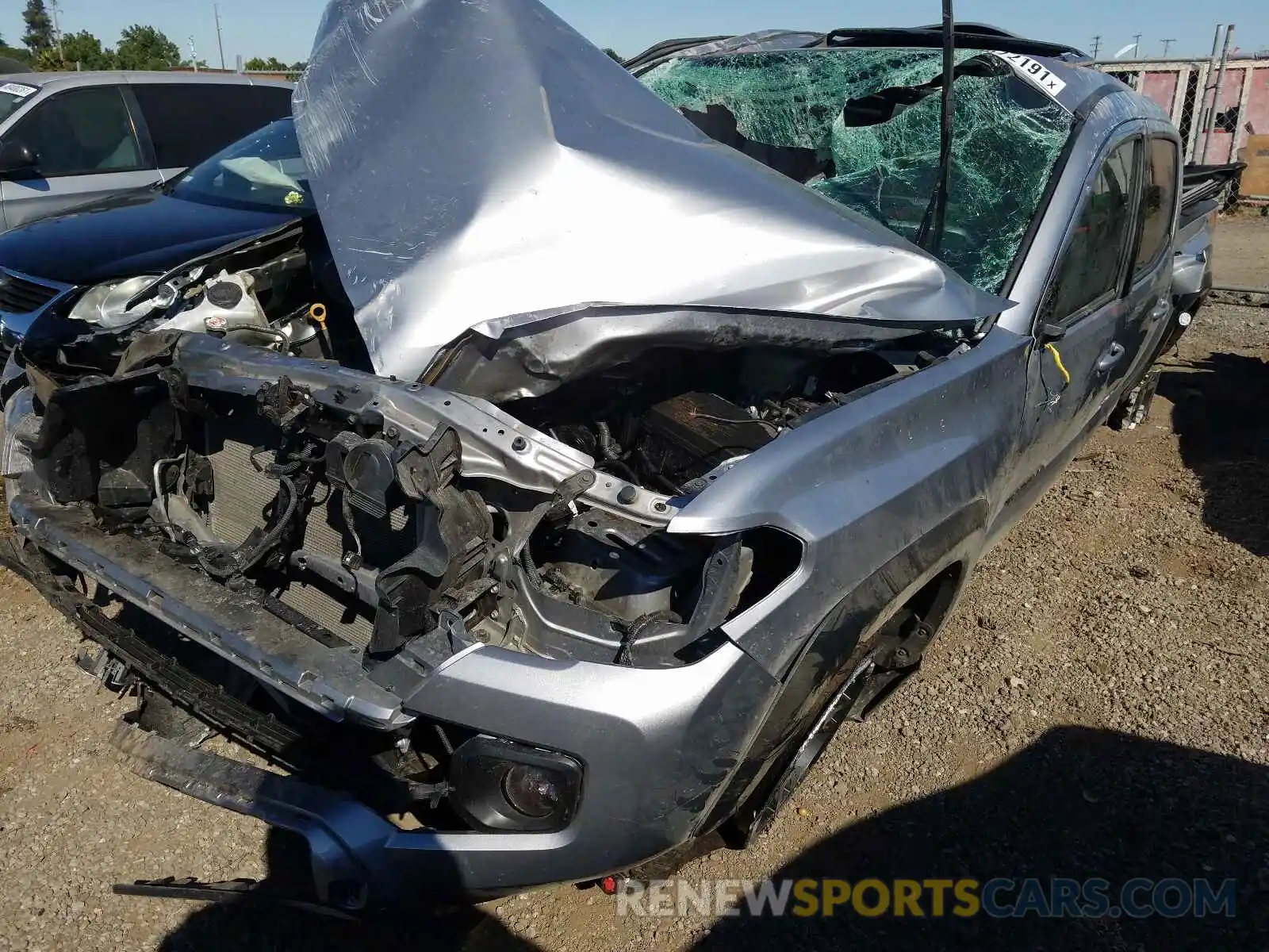 9 Photograph of a damaged car 3TMDZ5BN6LM093587 TOYOTA TACOMA 2020