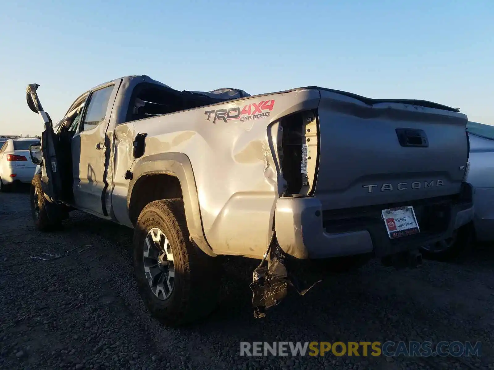 3 Photograph of a damaged car 3TMDZ5BN6LM093914 TOYOTA TACOMA 2020