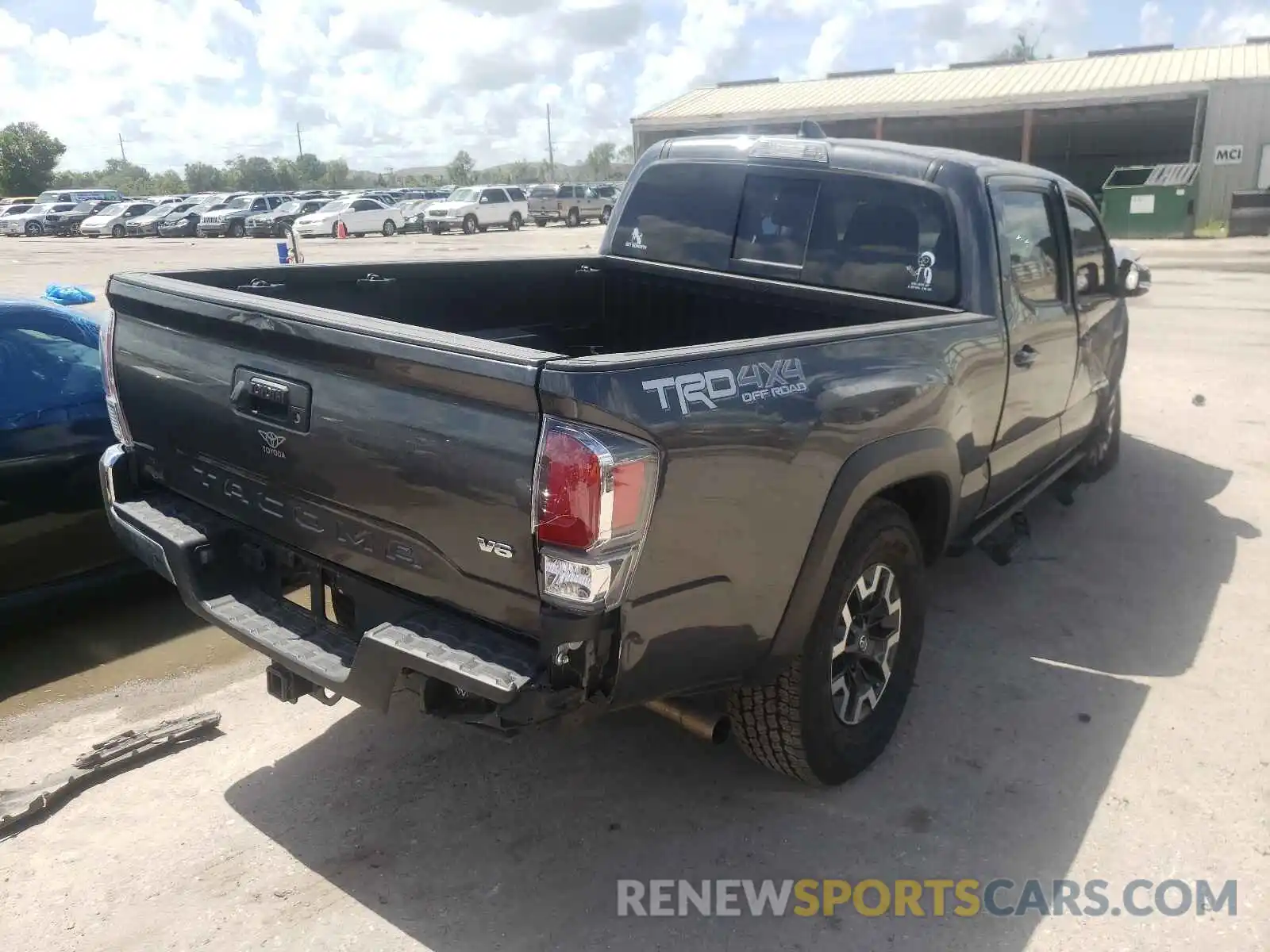 4 Photograph of a damaged car 3TMDZ5BN7LM082632 TOYOTA TACOMA 2020