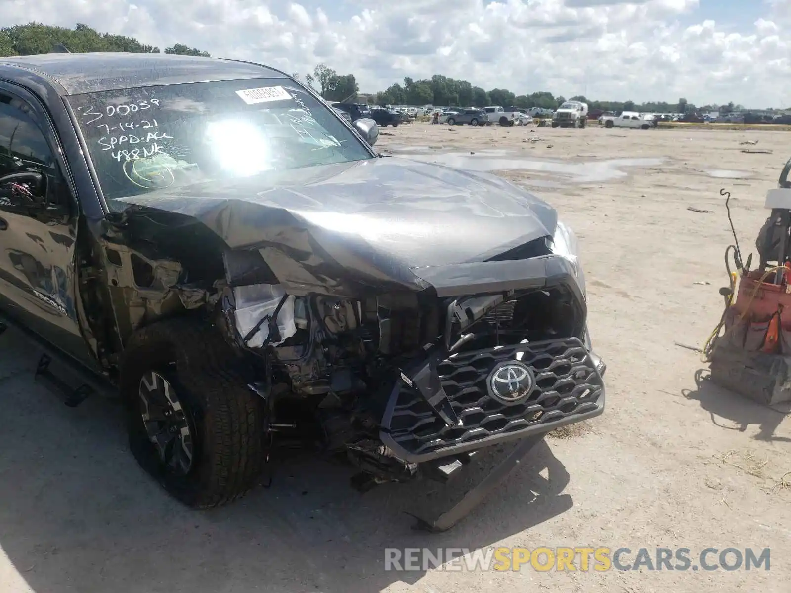 9 Photograph of a damaged car 3TMDZ5BN7LM082632 TOYOTA TACOMA 2020