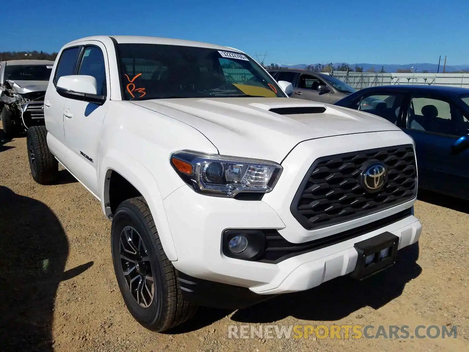 1 Photograph of a damaged car 3TMDZ5BN7LM084140 TOYOTA TACOMA 2020