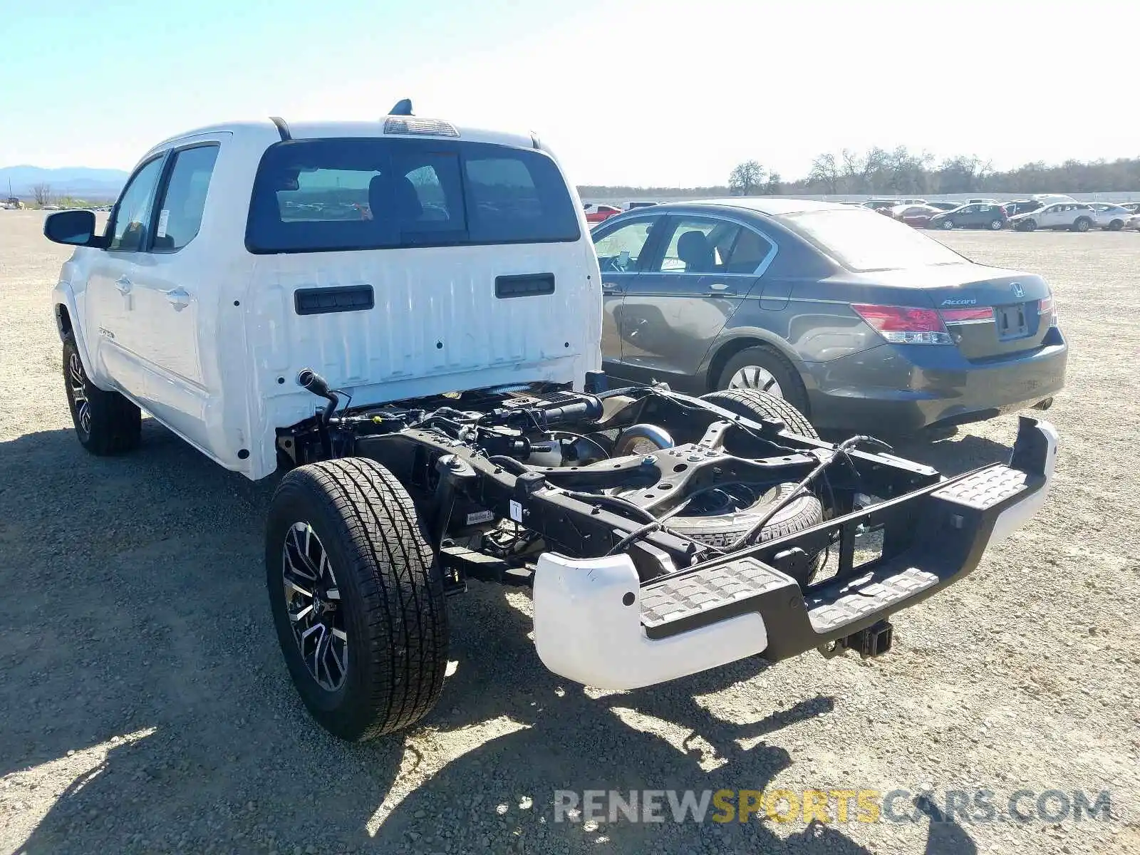 3 Photograph of a damaged car 3TMDZ5BN7LM084140 TOYOTA TACOMA 2020