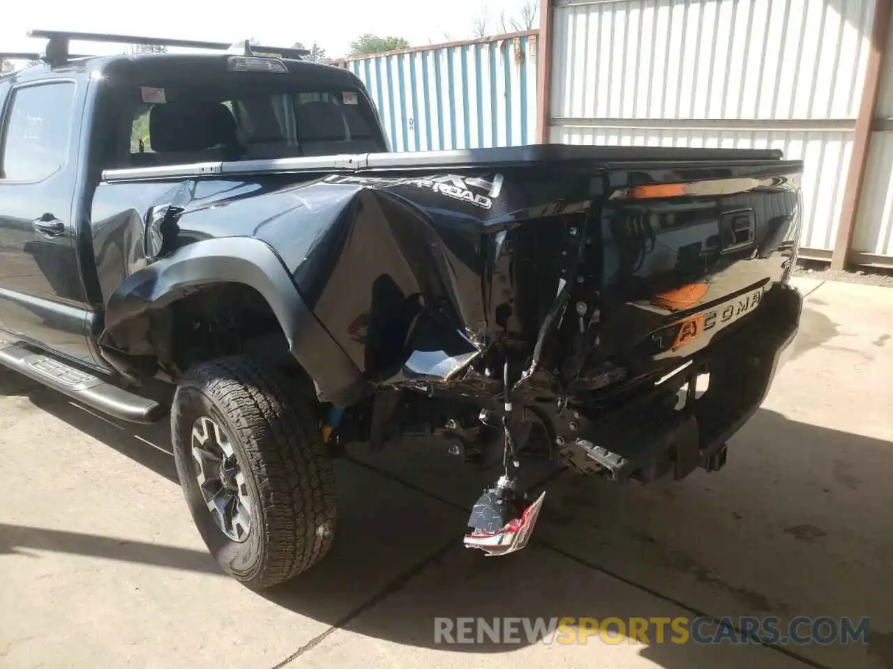 9 Photograph of a damaged car 3TMDZ5BN7LM097065 TOYOTA TACOMA 2020