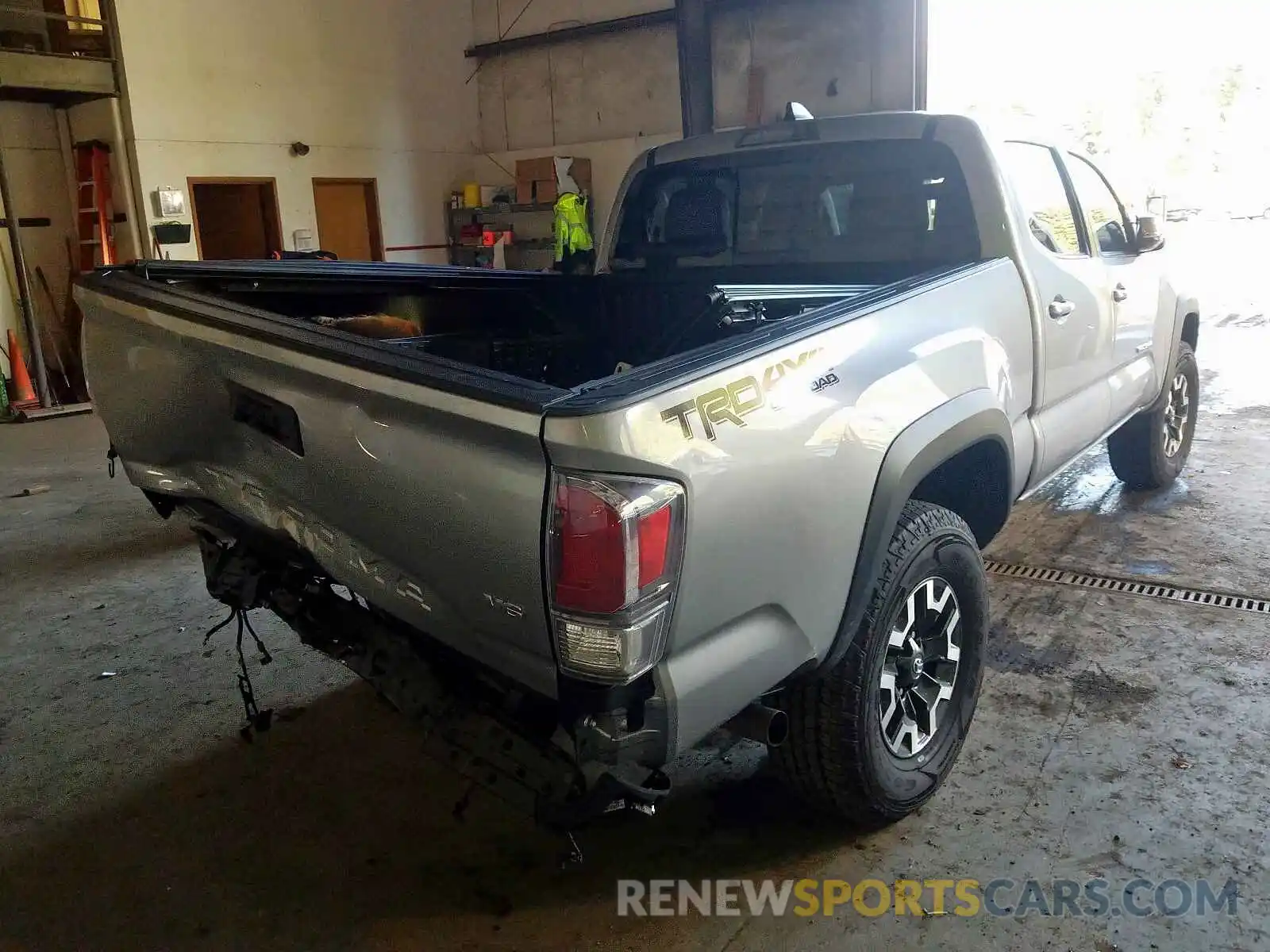 4 Фотография поврежденного автомобиля 3TMDZ5BN8LM081022 TOYOTA TACOMA 2020