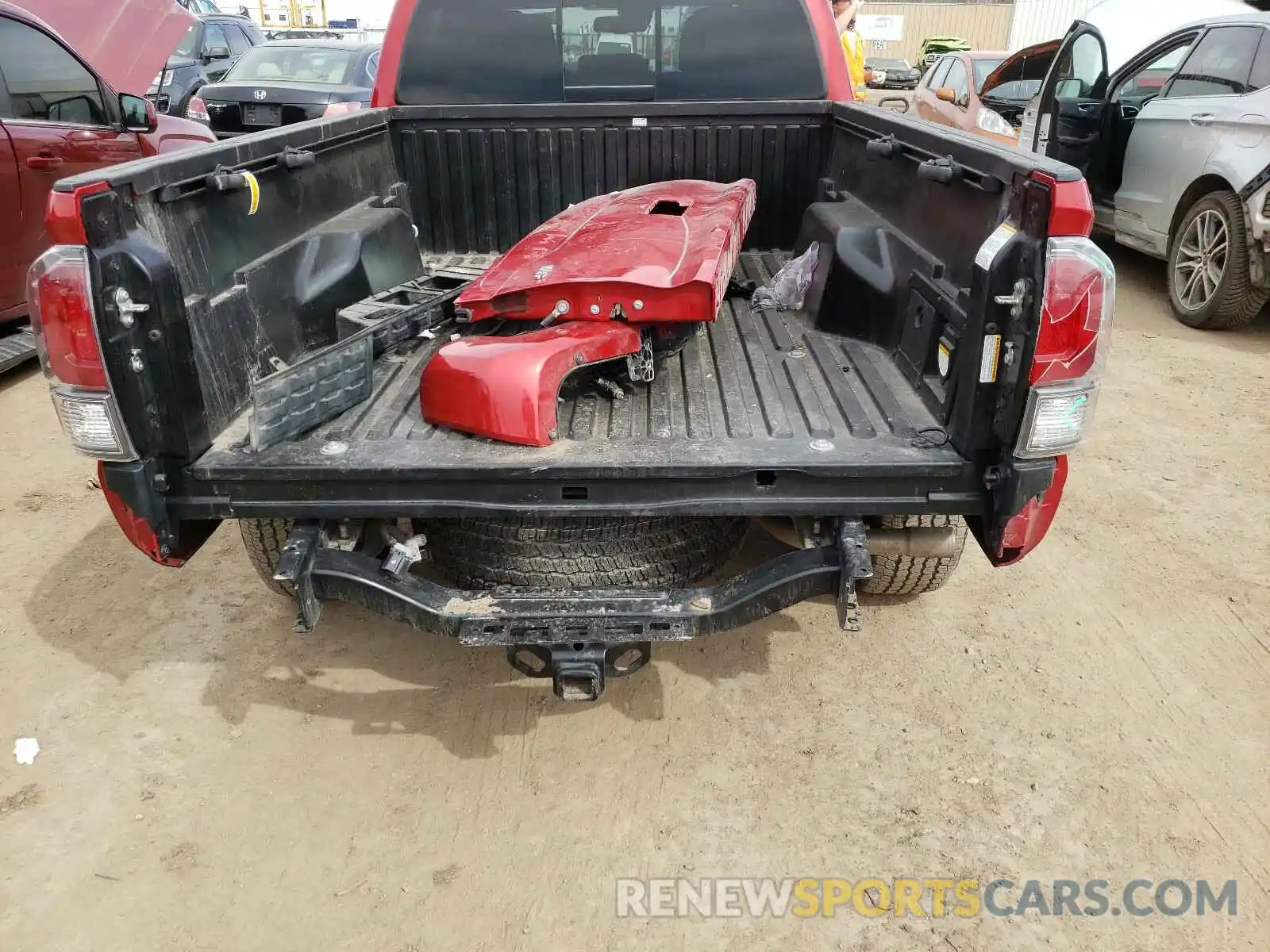 9 Photograph of a damaged car 3TMDZ5BN8LM081389 TOYOTA TACOMA 2020