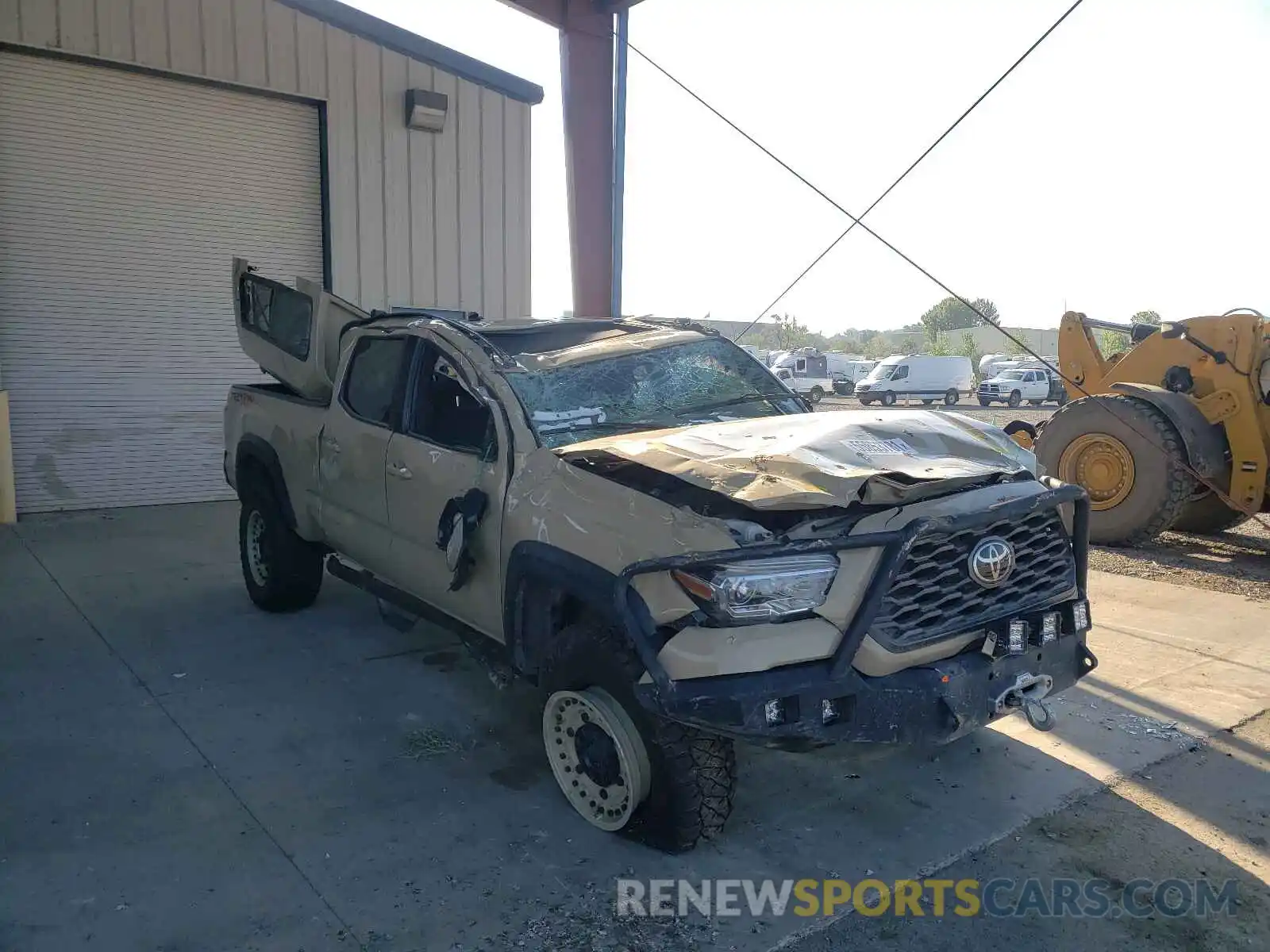 1 Photograph of a damaged car 3TMDZ5BN8LM083739 TOYOTA TACOMA 2020