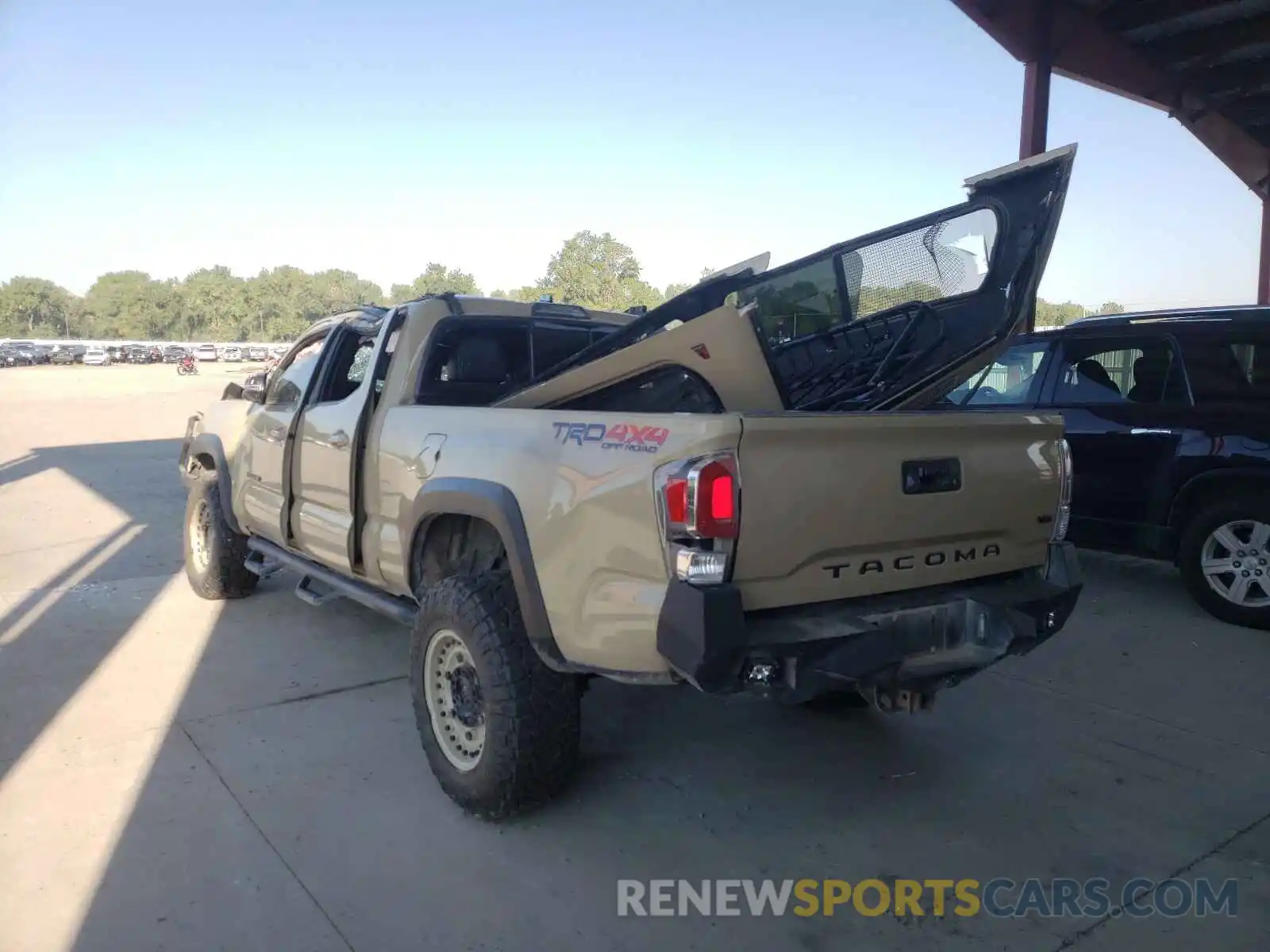 3 Photograph of a damaged car 3TMDZ5BN8LM083739 TOYOTA TACOMA 2020