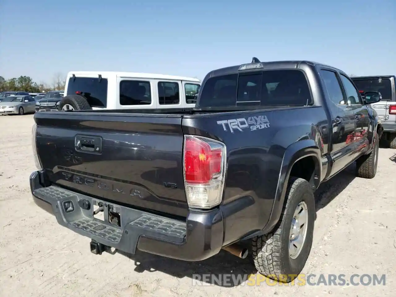 4 Photograph of a damaged car 3TMDZ5BN8LM092439 TOYOTA TACOMA 2020