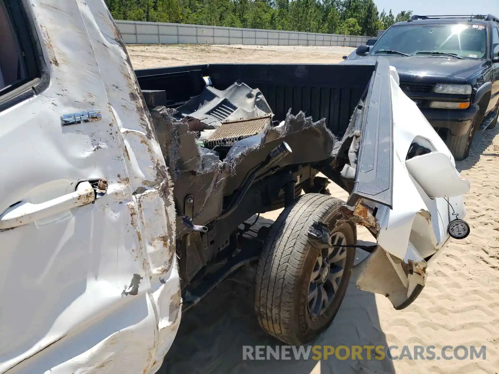 9 Photograph of a damaged car 3TMDZ5BN9LM090697 TOYOTA TACOMA 2020