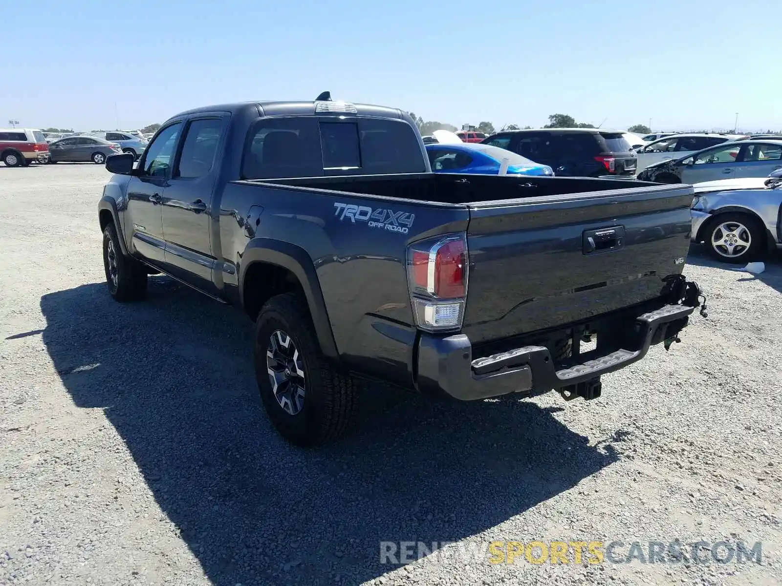 3 Photograph of a damaged car 3TMDZ5BNXLM081796 TOYOTA TACOMA 2020