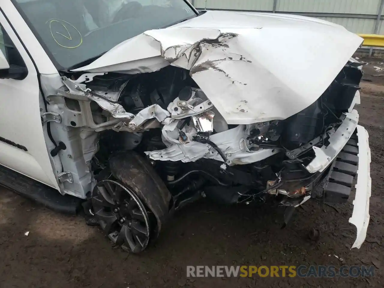 9 Photograph of a damaged car 3TMDZ5BNXLM092507 TOYOTA TACOMA 2020