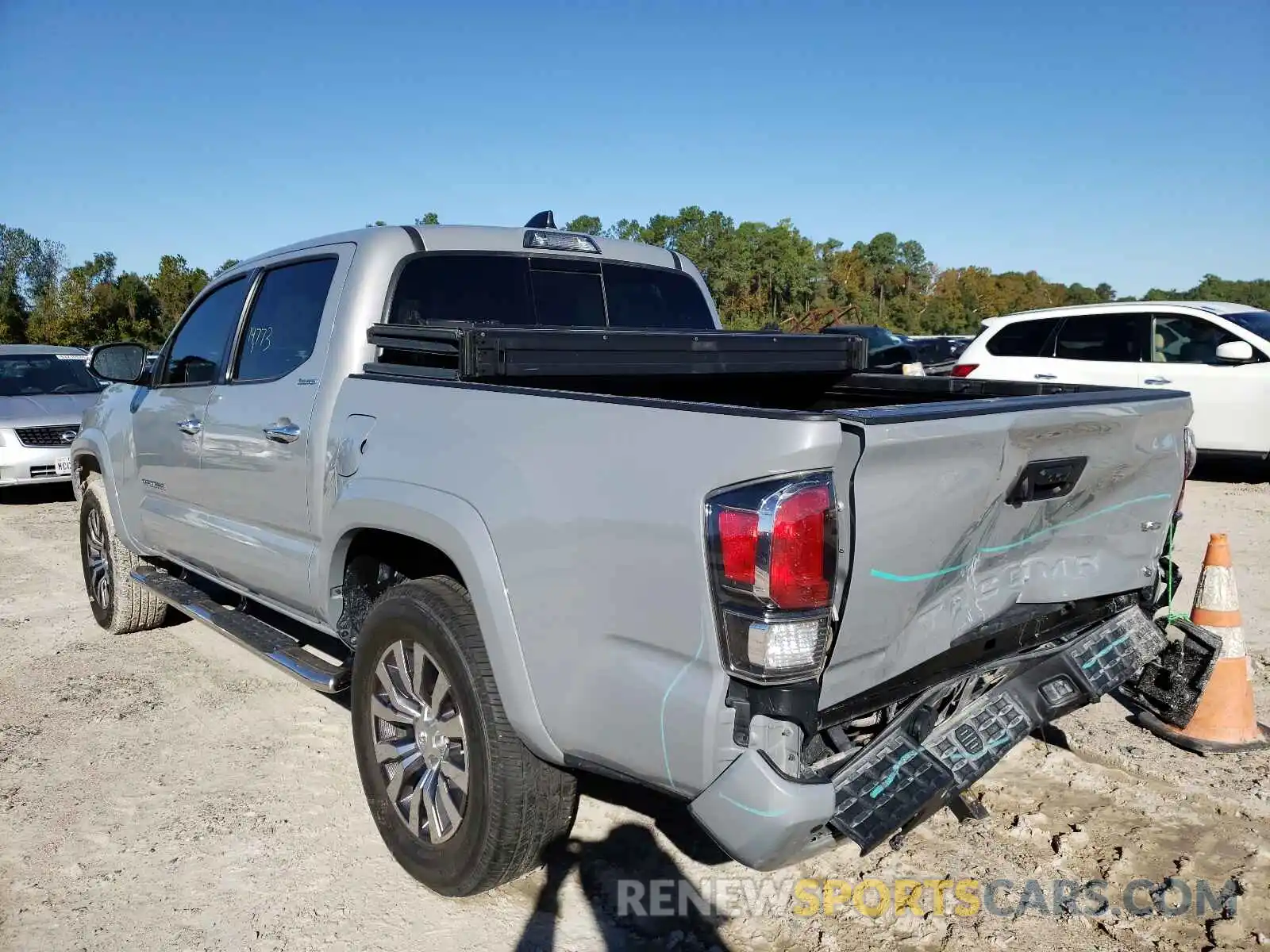 3 Photograph of a damaged car 3TMEZ5CN0LM132550 TOYOTA TACOMA 2020