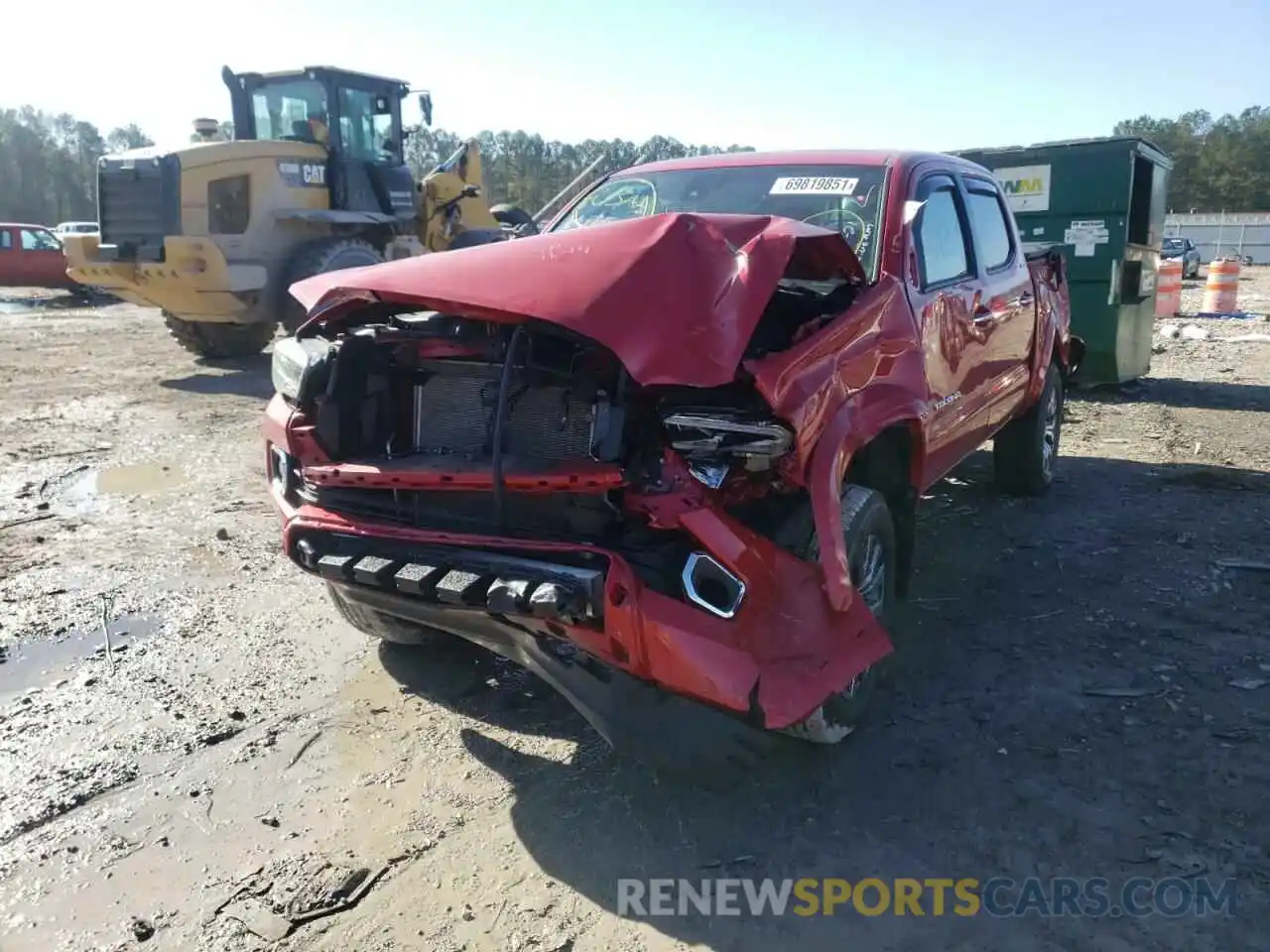 2 Photograph of a damaged car 3TMGZ5AN0LM361323 TOYOTA TACOMA 2020