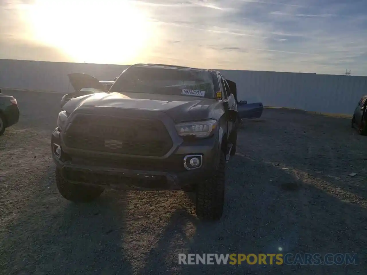 9 Photograph of a damaged car 3TMGZ5AN1LM311675 TOYOTA TACOMA 2020