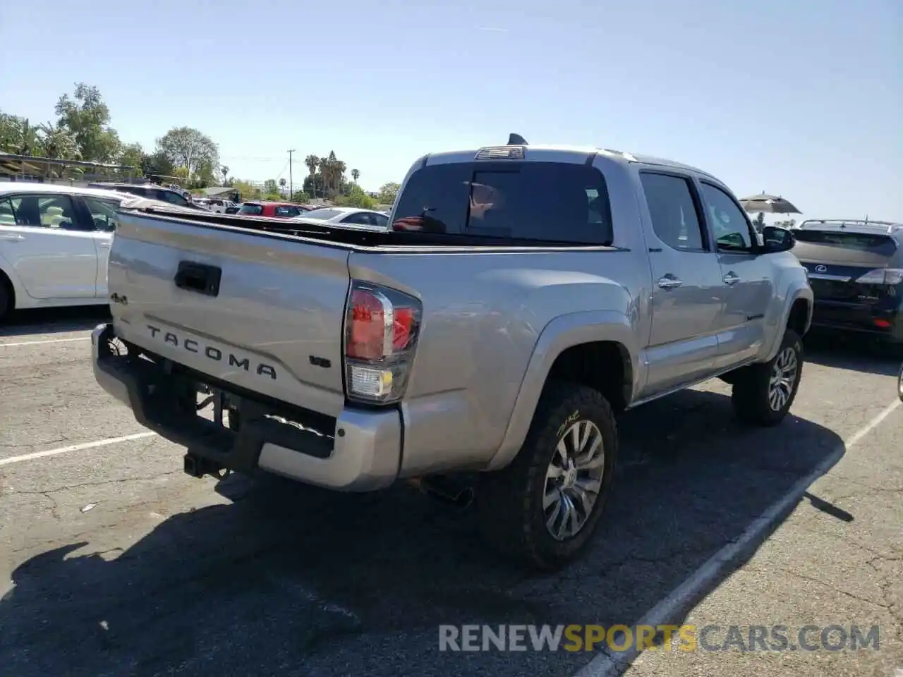 4 Photograph of a damaged car 3TMGZ5AN2LM293364 TOYOTA TACOMA 2020