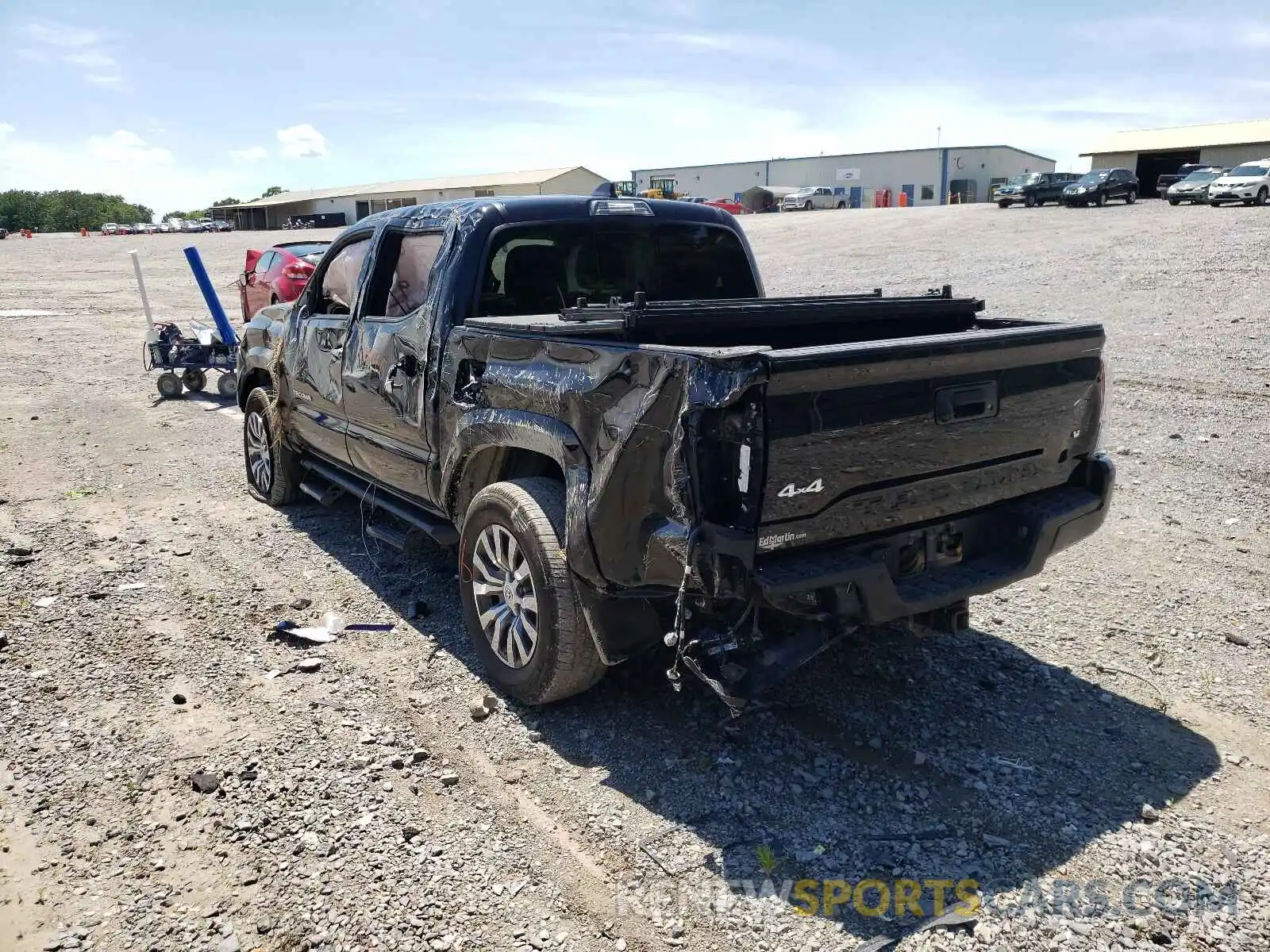 3 Photograph of a damaged car 3TMGZ5AN4LM335484 TOYOTA TACOMA 2020