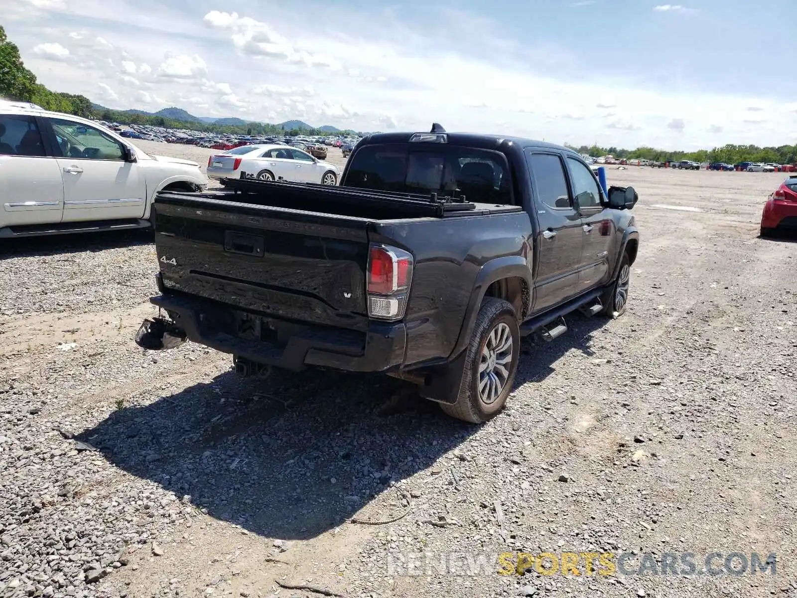 4 Photograph of a damaged car 3TMGZ5AN4LM335484 TOYOTA TACOMA 2020