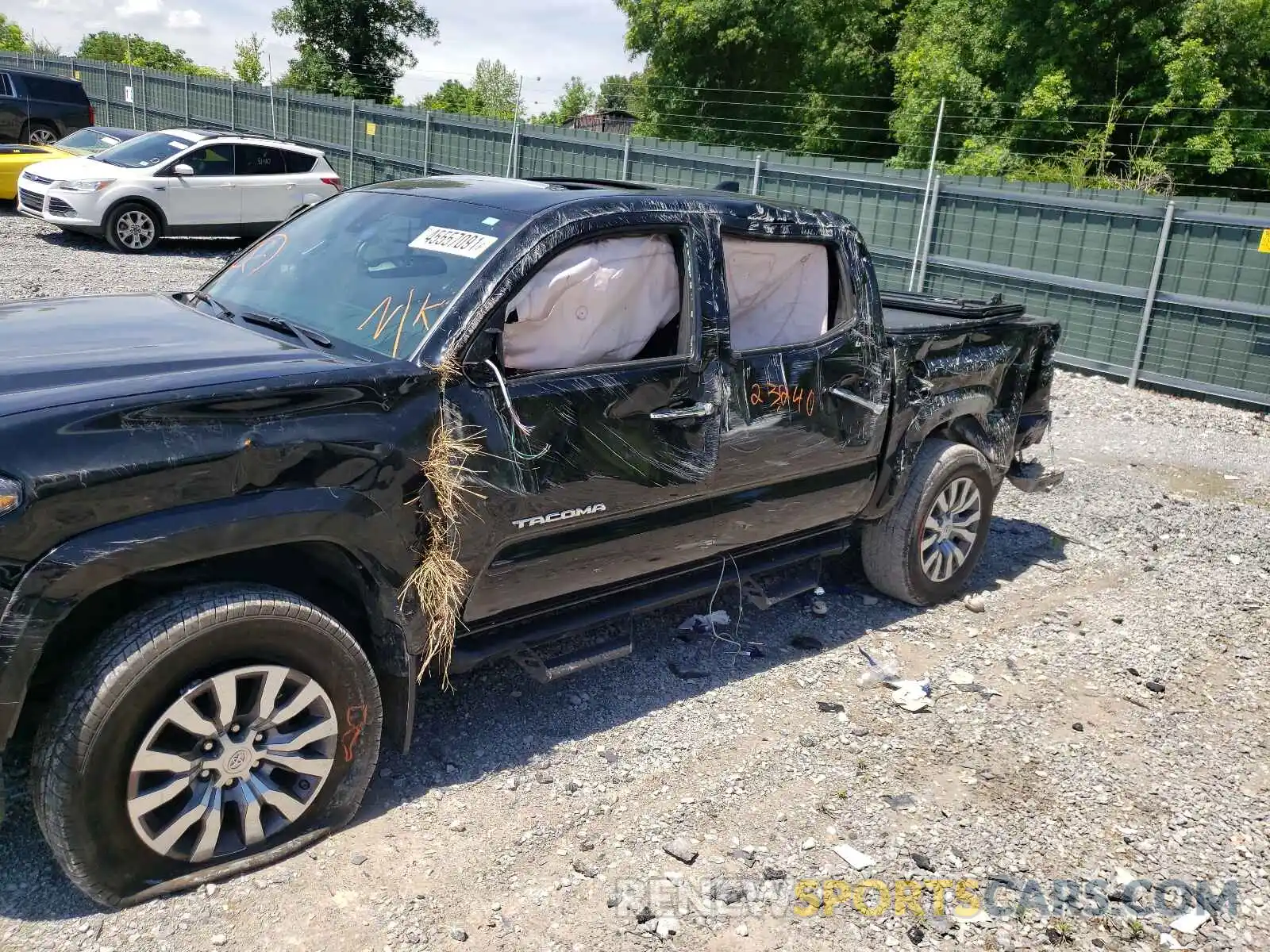 9 Photograph of a damaged car 3TMGZ5AN4LM335484 TOYOTA TACOMA 2020