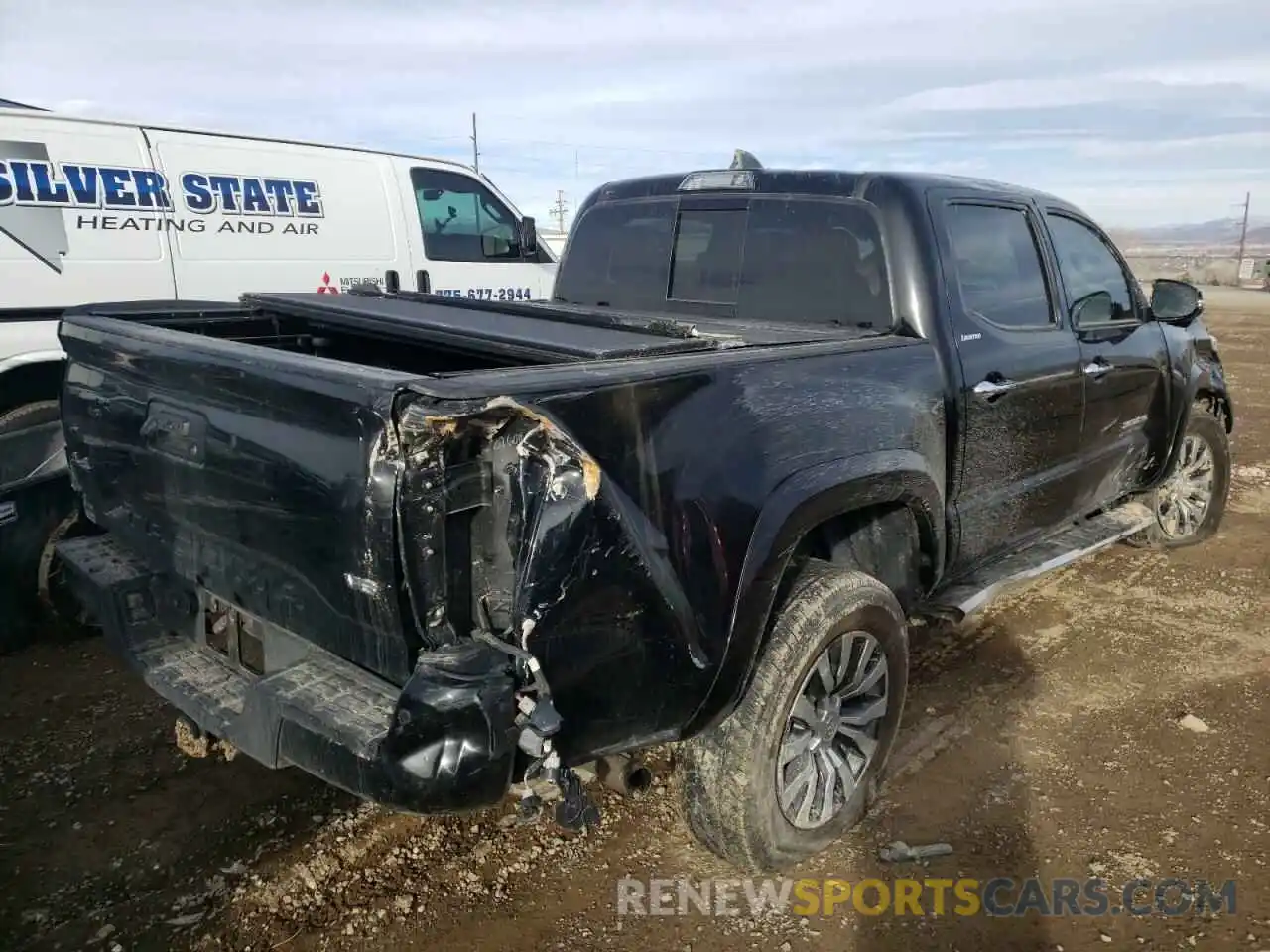 4 Photograph of a damaged car 3TMGZ5AN5LM300565 TOYOTA TACOMA 2020