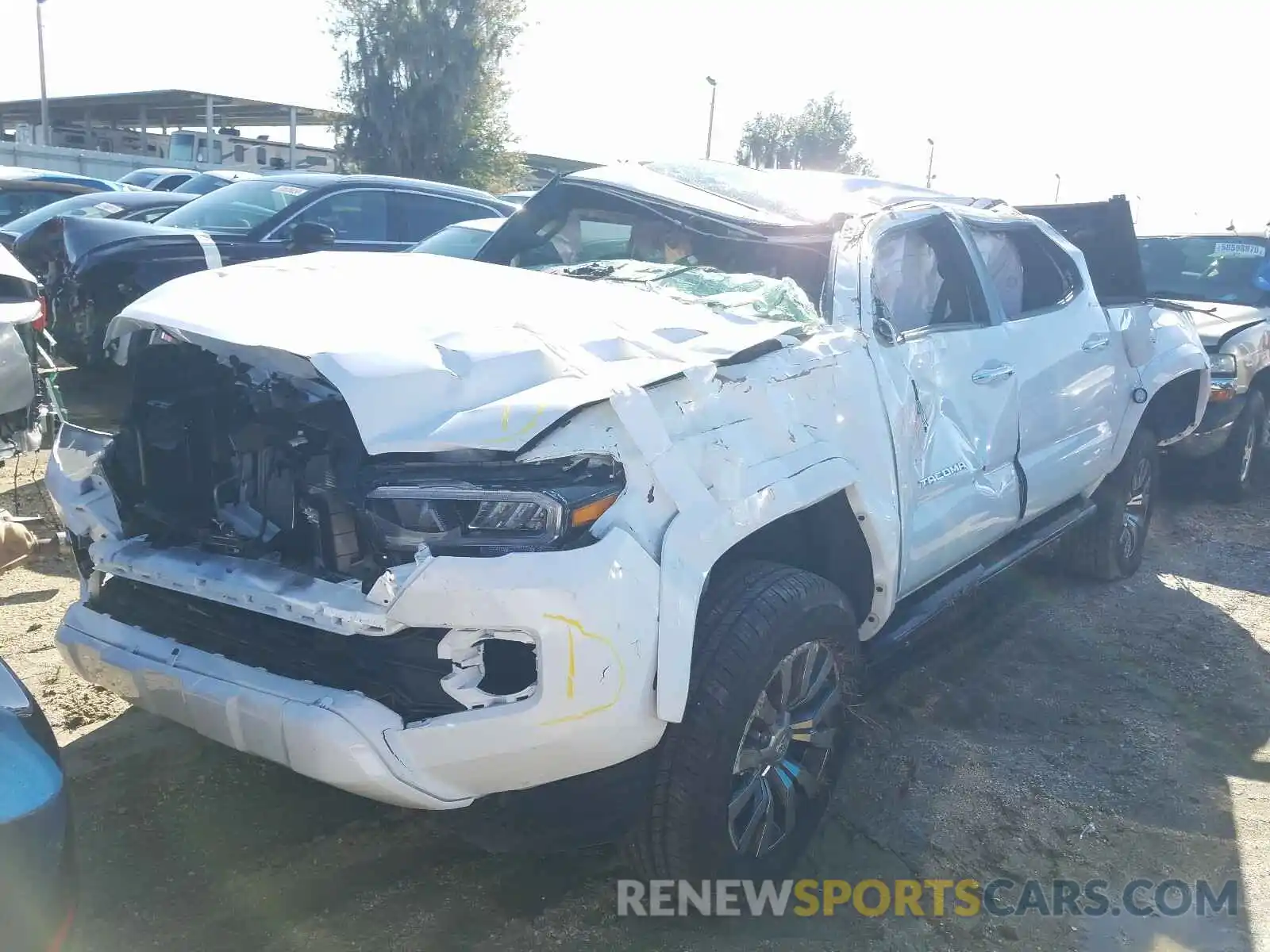 2 Photograph of a damaged car 3TMGZ5AN6LM337415 TOYOTA TACOMA 2020