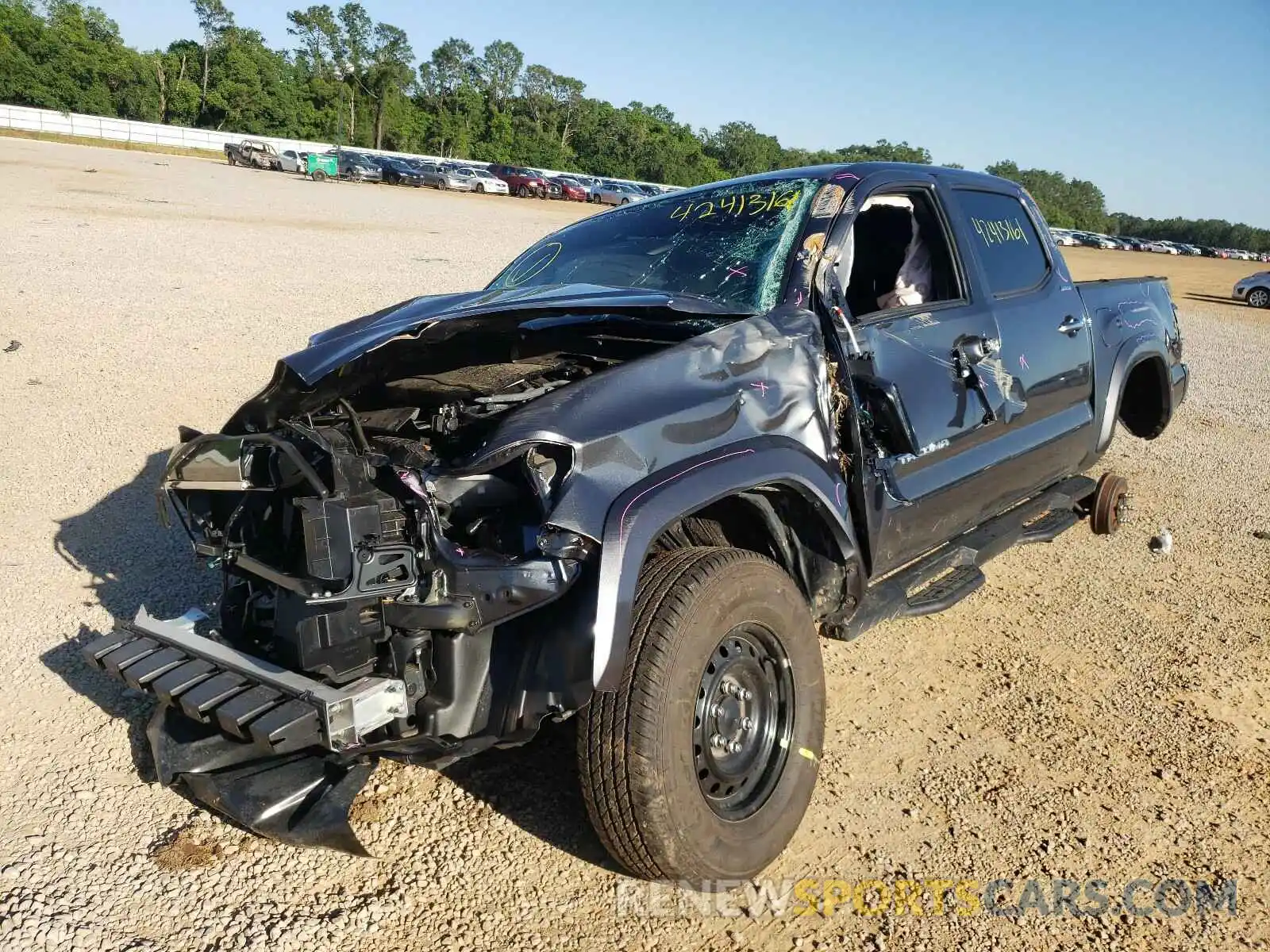 2 Фотография поврежденного автомобиля 3TMGZ5AN6LM346678 TOYOTA TACOMA 2020