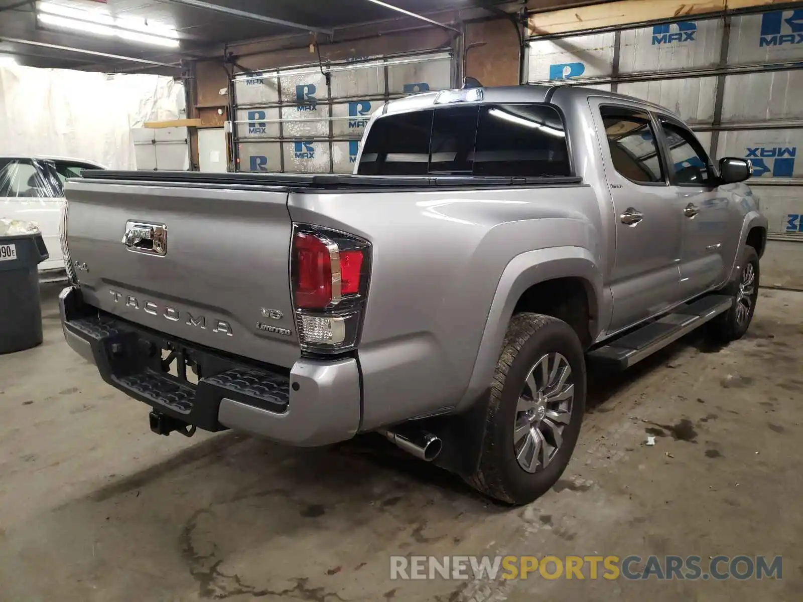 4 Photograph of a damaged car 3TMGZ5AN9LM352085 TOYOTA TACOMA 2020