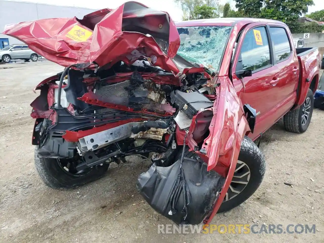 2 Photograph of a damaged car 3TYAZ5CN1LT000660 TOYOTA TACOMA 2020