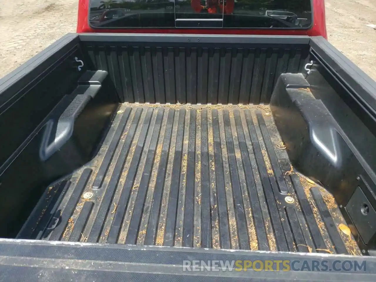 9 Photograph of a damaged car 3TYAZ5CN1LT000660 TOYOTA TACOMA 2020