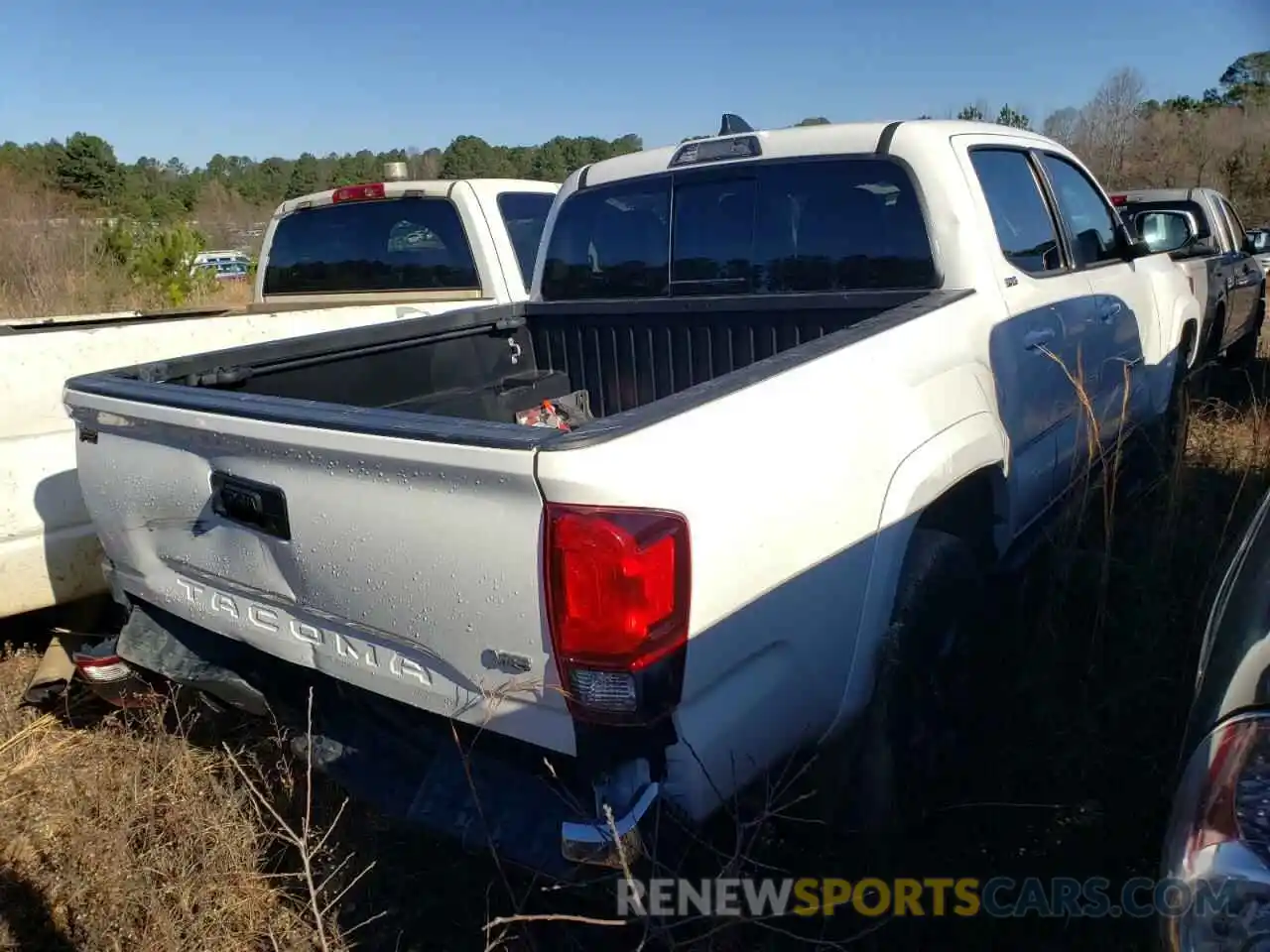 4 Photograph of a damaged car 3TYAZ5CN5LT000595 TOYOTA TACOMA 2020