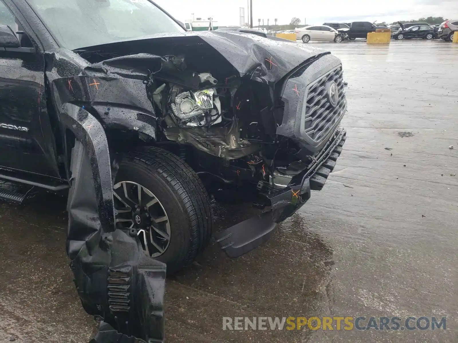 9 Photograph of a damaged car 3TYCZ5AN1LT005708 TOYOTA TACOMA 2020