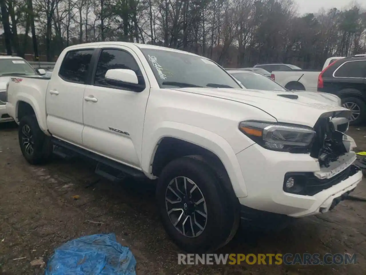 1 Photograph of a damaged car 3TYCZ5AN4LT004570 TOYOTA TACOMA 2020