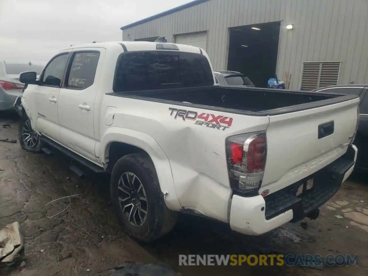 3 Photograph of a damaged car 3TYCZ5AN4LT004570 TOYOTA TACOMA 2020