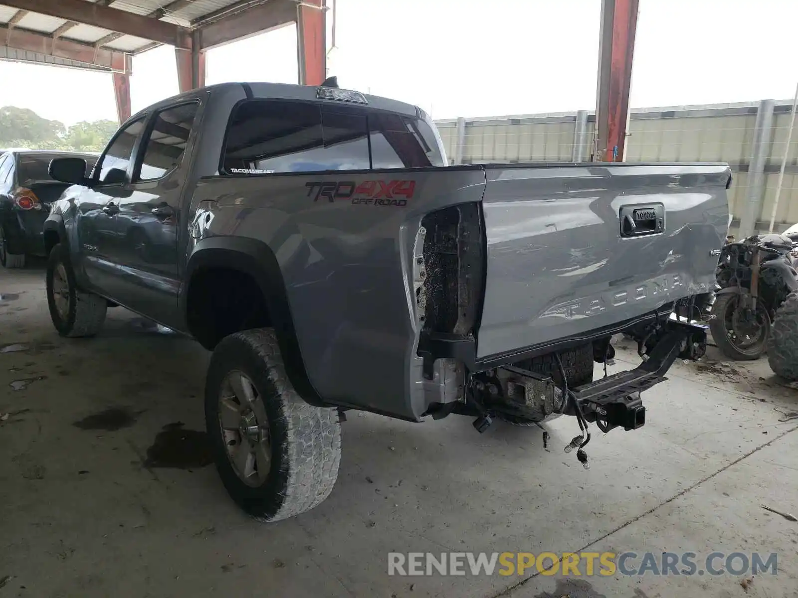 3 Photograph of a damaged car 3TYCZ5AN6LT003811 TOYOTA TACOMA 2020