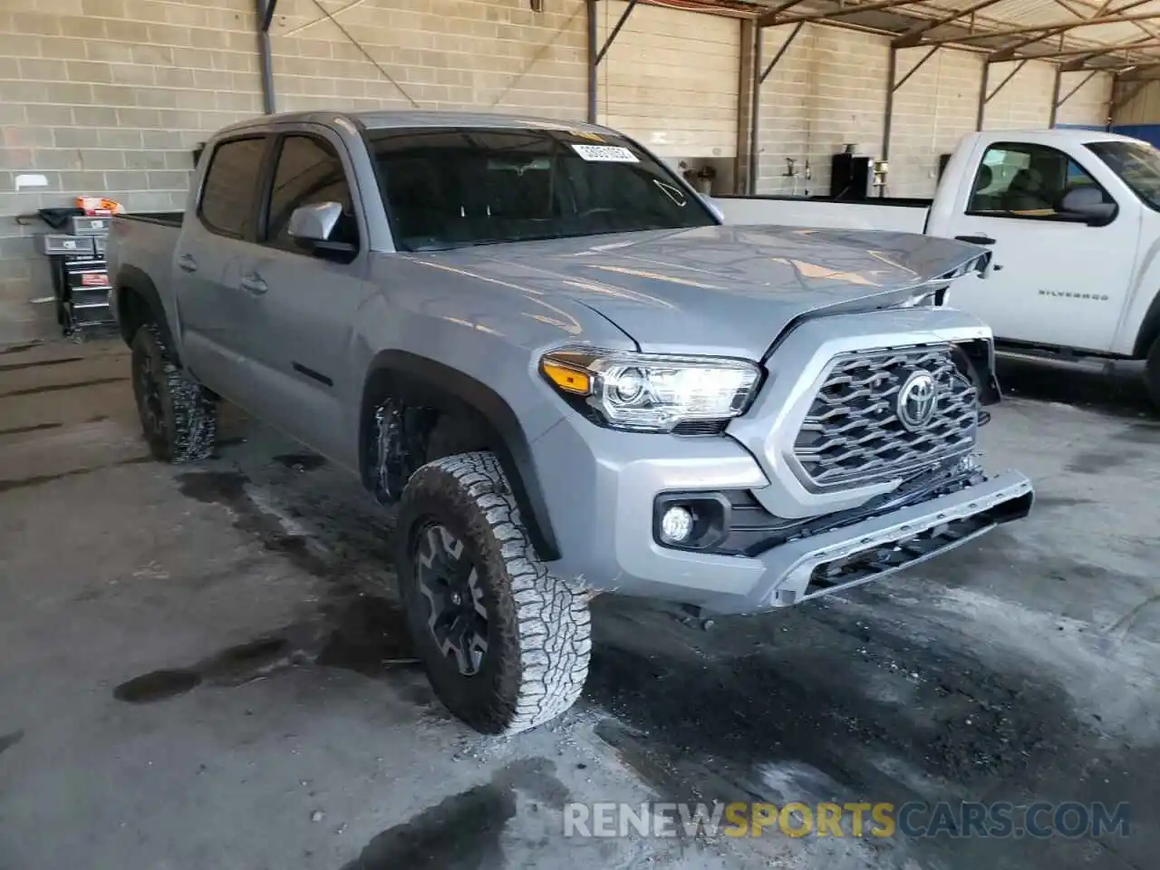 1 Photograph of a damaged car 3TYCZ5AN7LT003333 TOYOTA TACOMA 2020