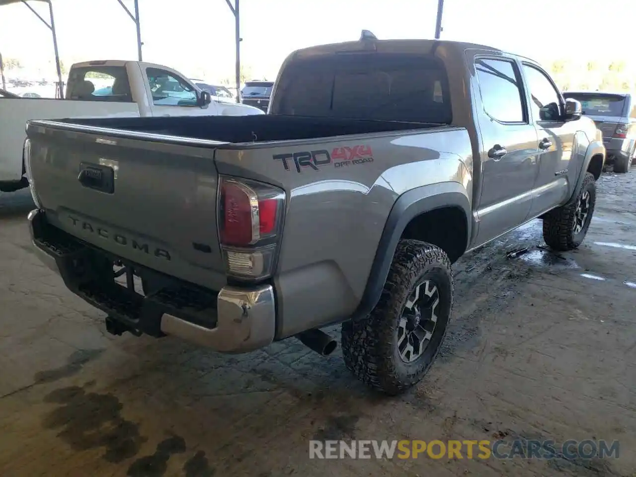 4 Фотография поврежденного автомобиля 3TYCZ5AN7LT003333 TOYOTA TACOMA 2020