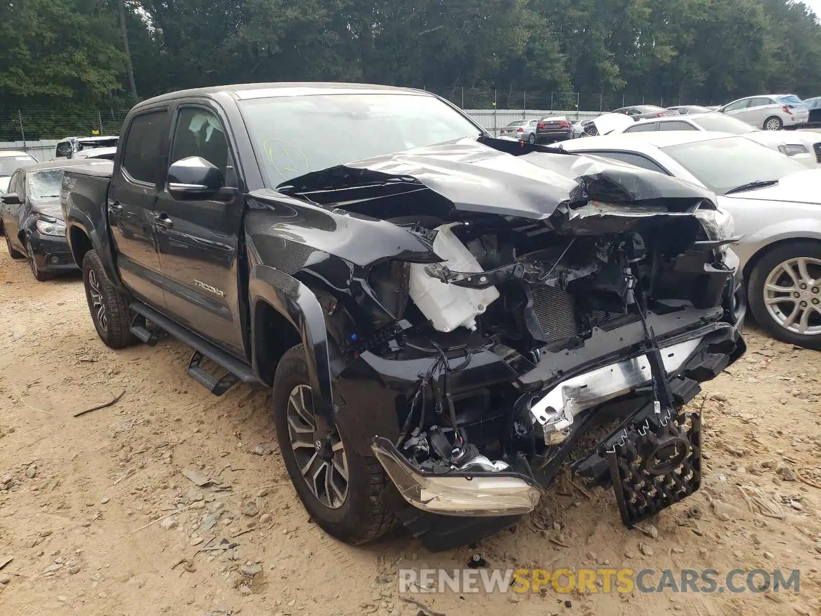 1 Photograph of a damaged car 3TYCZ5AN8LT002238 TOYOTA TACOMA 2020