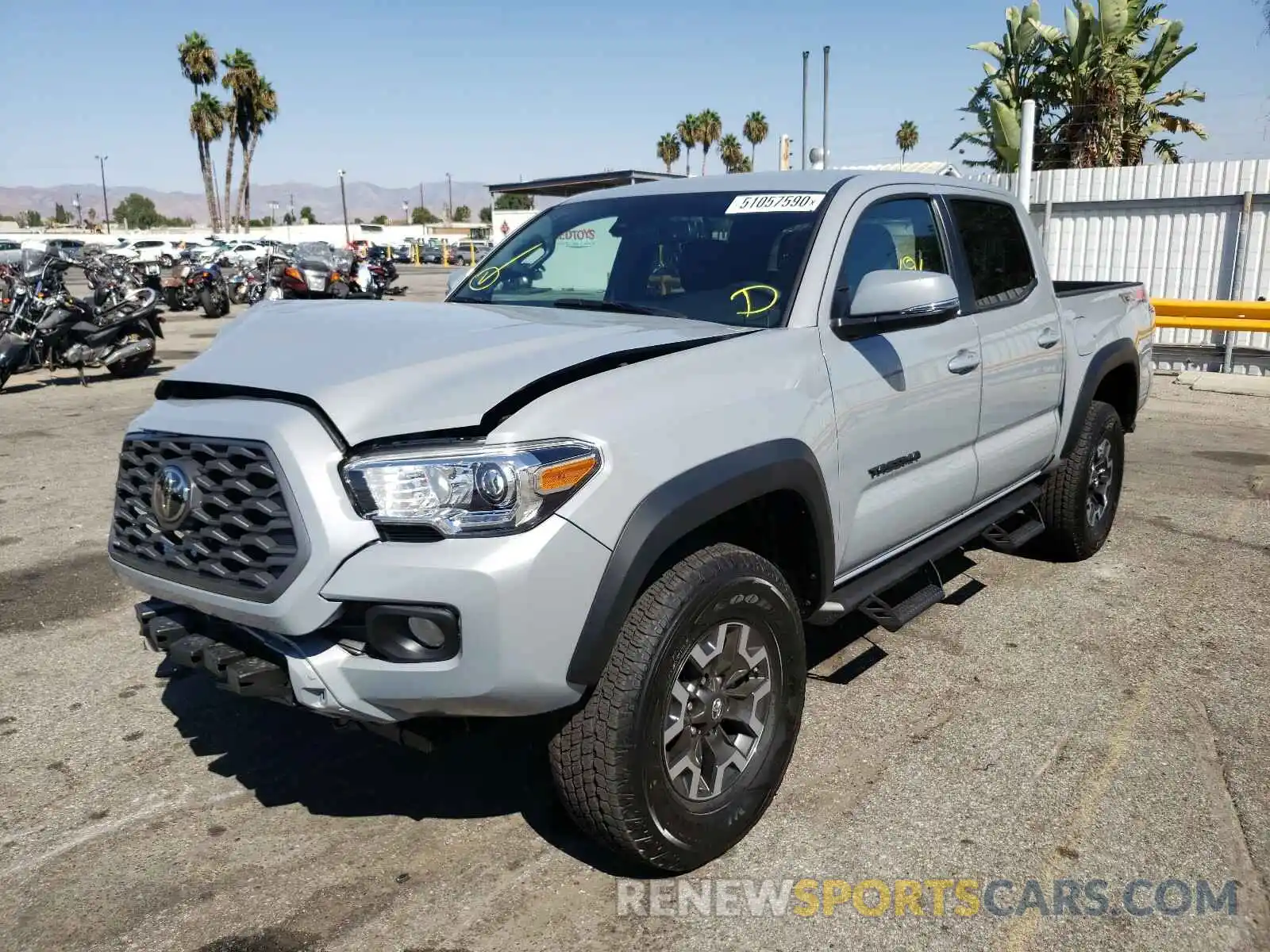 2 Photograph of a damaged car 3TYCZ5AN8LT005589 TOYOTA TACOMA 2020