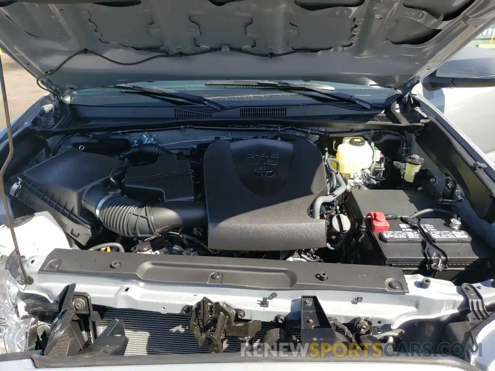 7 Photograph of a damaged car 3TYCZ5AN8LT005589 TOYOTA TACOMA 2020